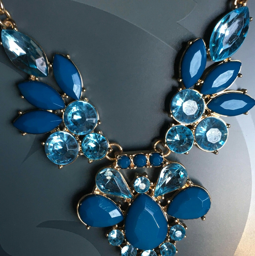 Necklace - Picture 4 of 5